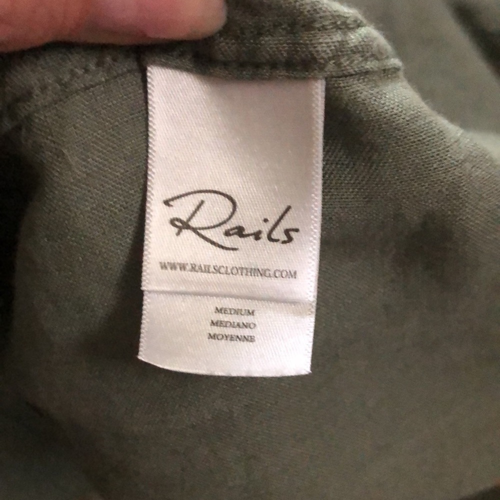 Rails Everett Wanted and Wild Shirt NWT - Picture 6 of 8